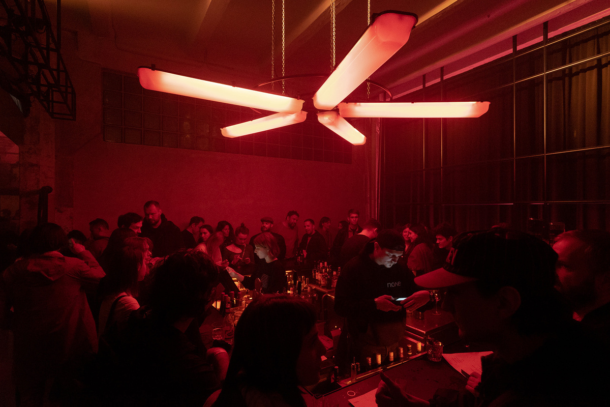    Вечеринка в «Поле»