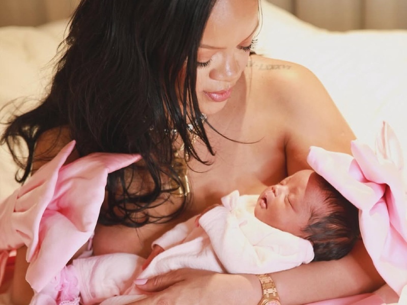     Рианна с дочерью Роки Айриш Майерс / Фото: соцсети Рианны