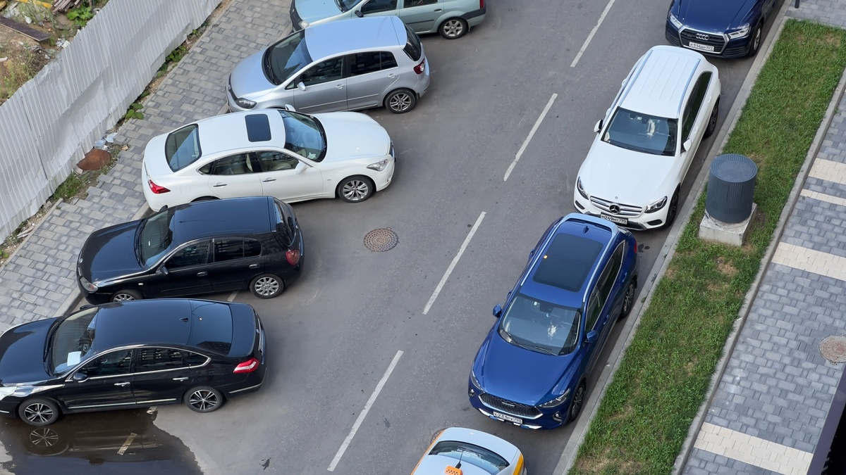    Зачем водители выворачивают колеса на парковке - гениальный лайфхак