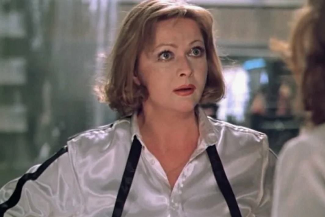 Кадр из фильма «Зимний вечер в Гаграх»