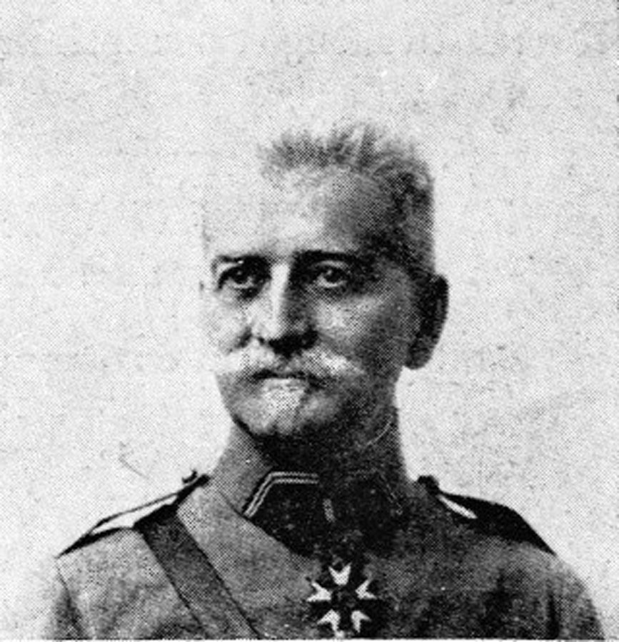 Подполковник Луи Жан Франсуа Фийю, офицер-артилерист, чья звезда как конструктора зажглясь в Первую мировую войну.