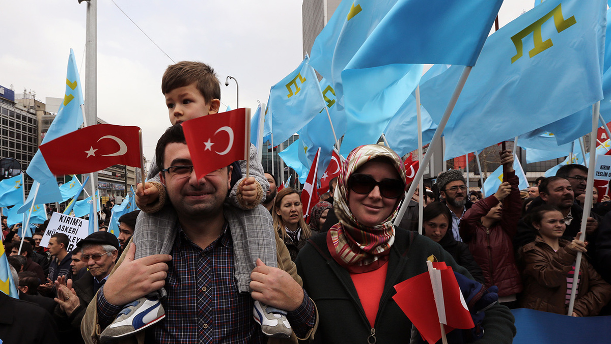   Burhan Ozbilici / AP