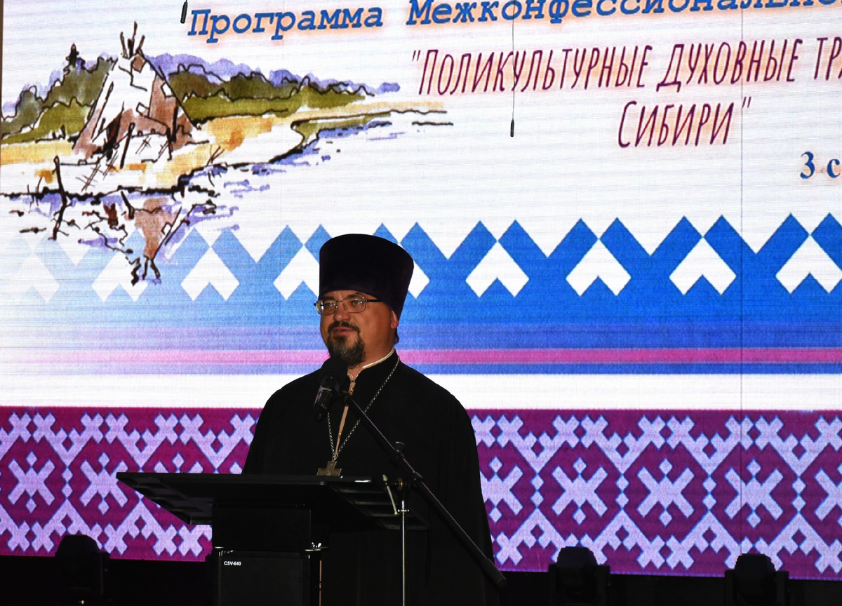 Иерей, благочинный церквей Енисейского округа Николай Запольских