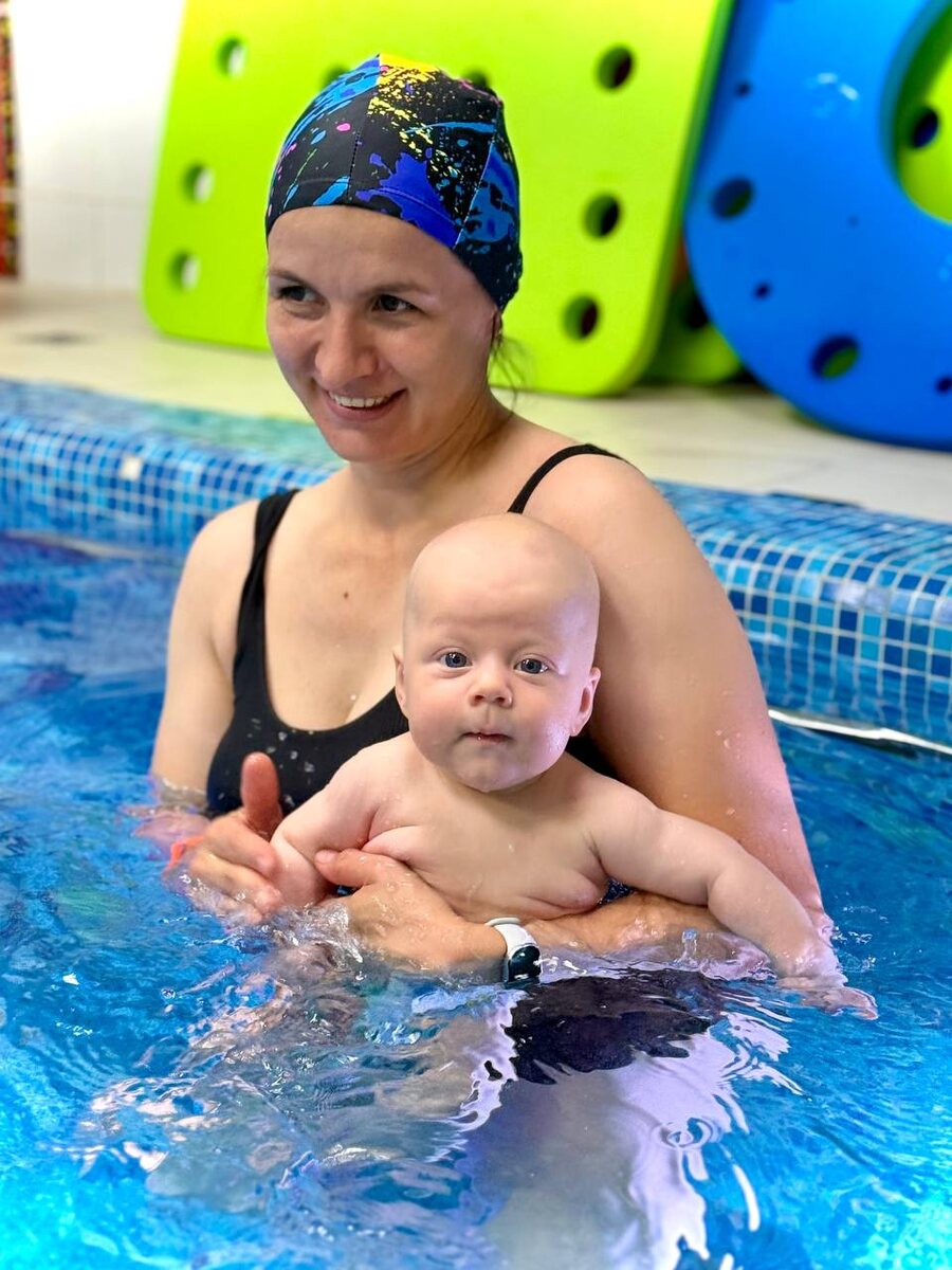 А ты уже плаваешь?