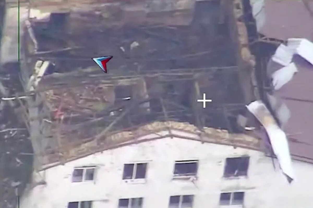    ВС РФ уже зачистили порядка 50 домов и построек, планомерно выдавливая противника.