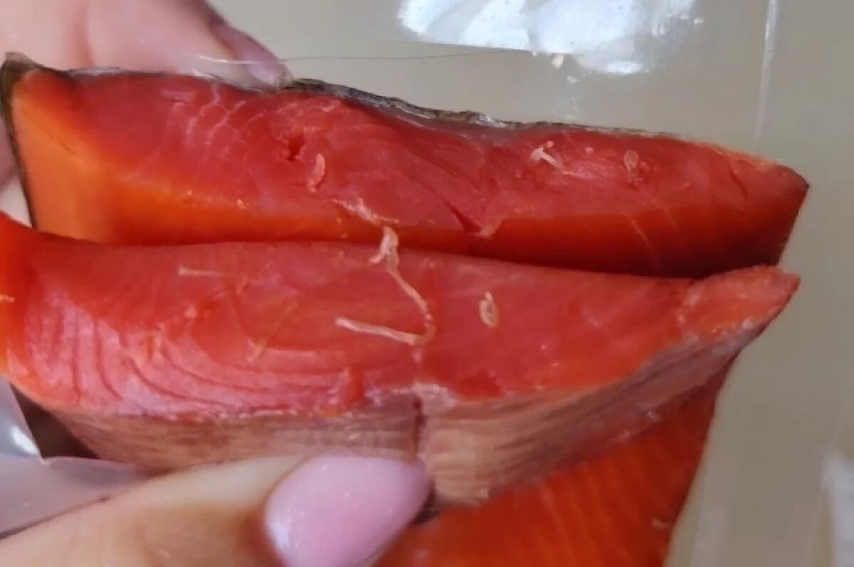    В крупной торговой сети Красноярска продавали филе рыбы с паразитами