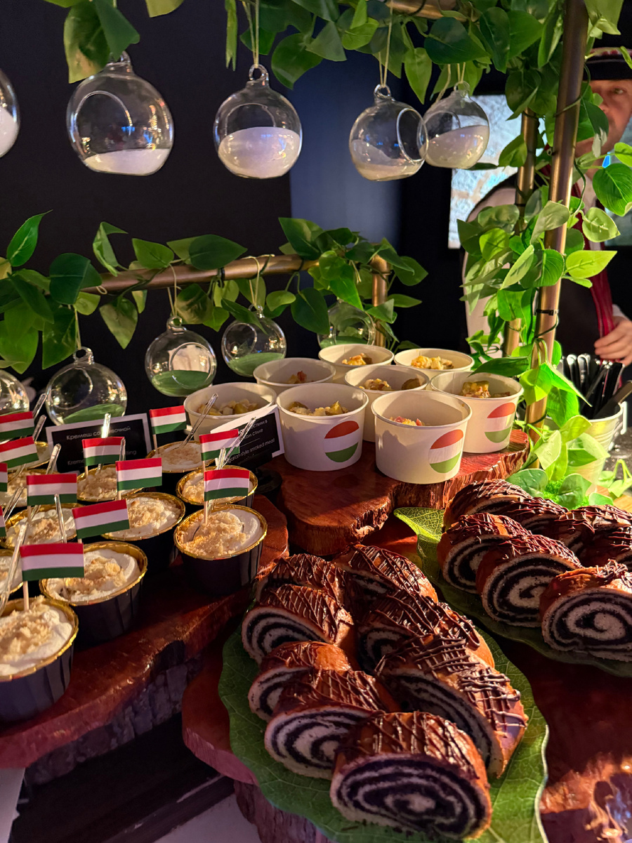 Национальный маковый рулет 