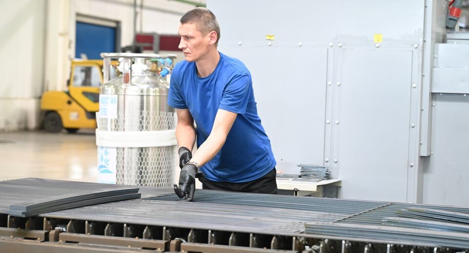    Владислав Мурашов посетил один из крупнейших лифтостроительных заводов Подмосковья / Медиасток.рф