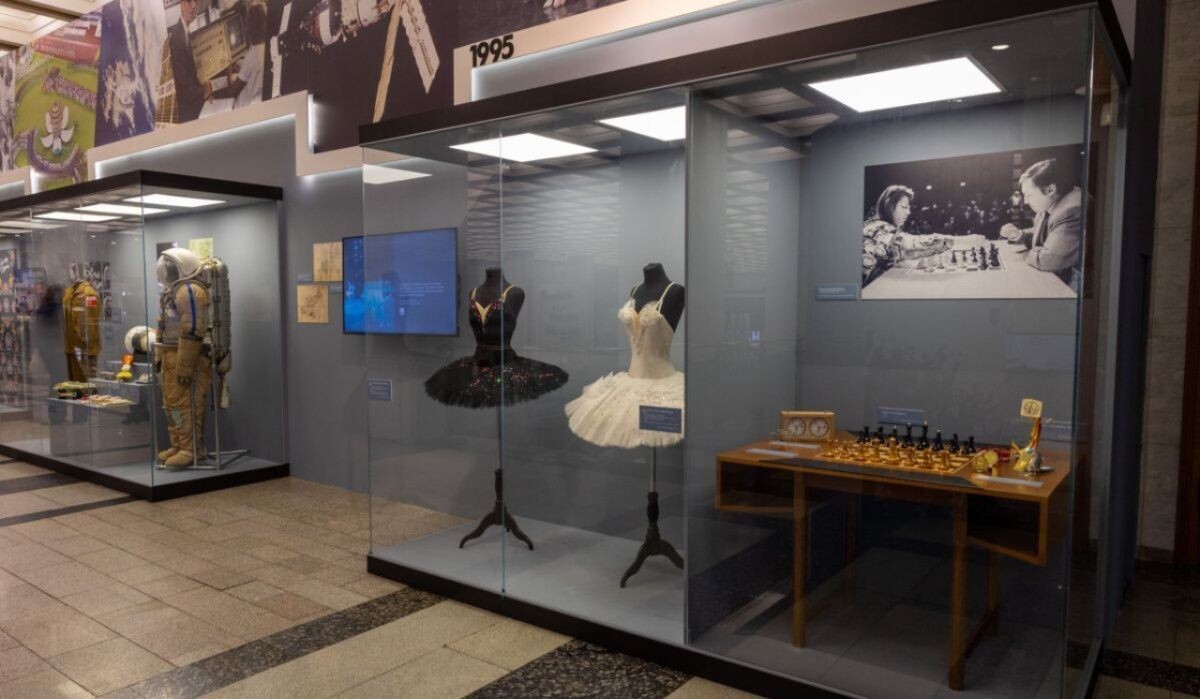     Выставка «80 лет под знаком Победы». Источник: victorymuseum.ru Автор фото: Пресс-служба Музея Победы