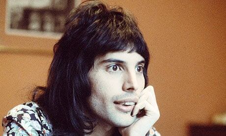 Freddie Mercury из Queen в1974. Photograph:: Michael Putland