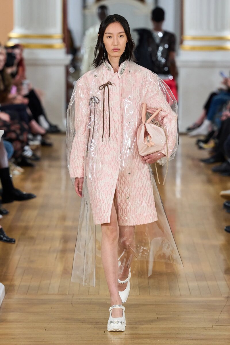 Simone Rocha Spring 2026 Ready-To-Wear