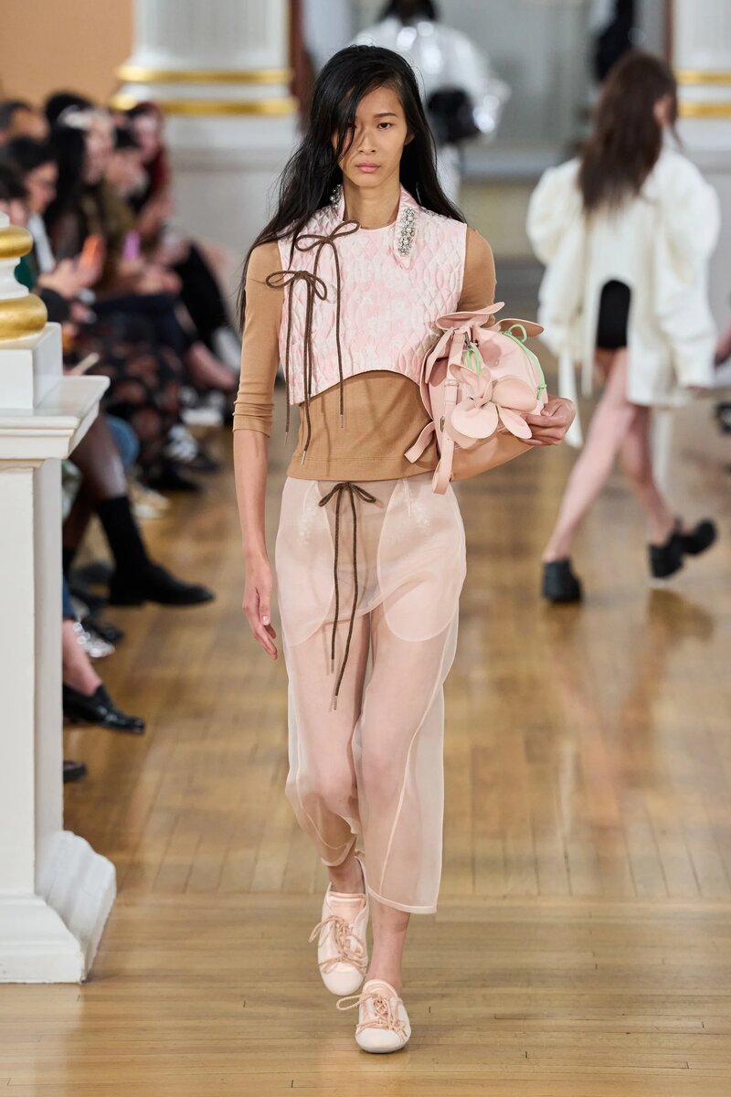 Simone Rocha Spring 2026 Ready-To-Wear