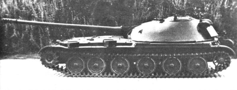 Полу-САУ, полу-танк СУ-100М. Фотография в свободном доступе.