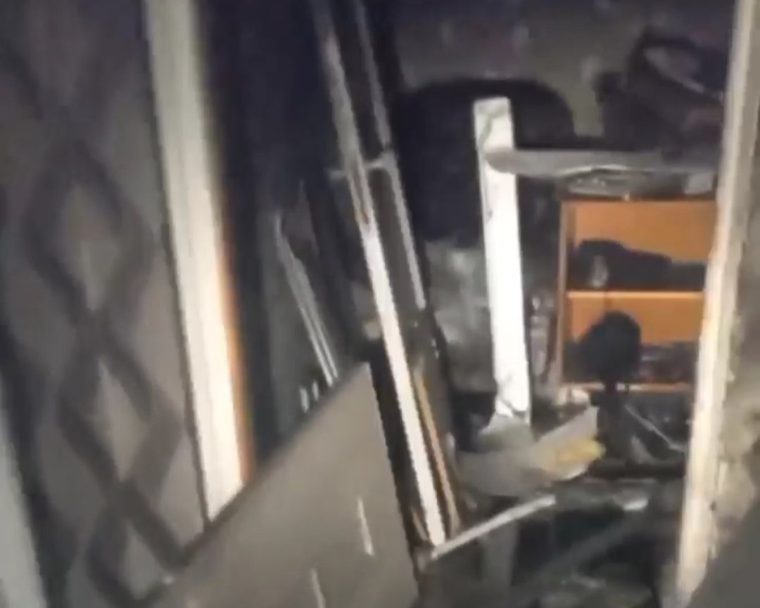    Огонь распространился на площади 10 квадратных метров