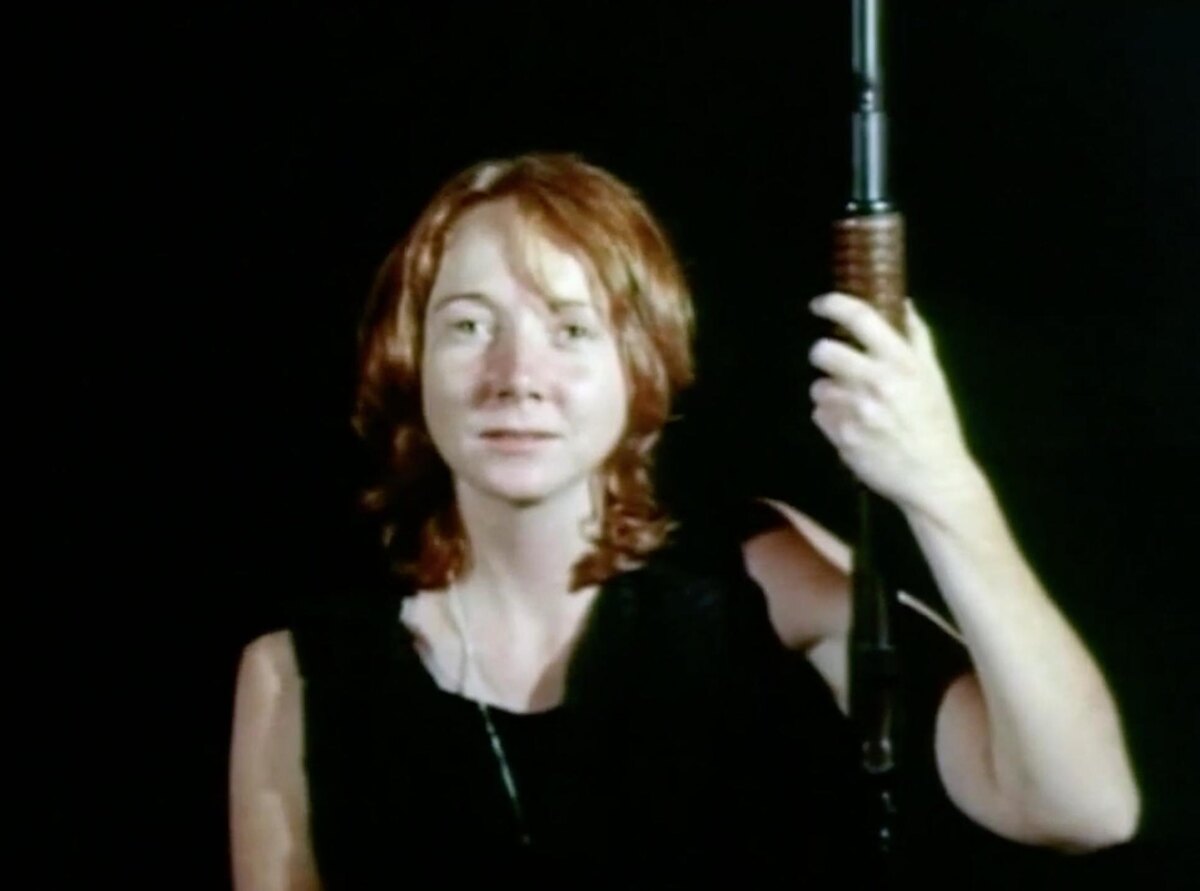 Бравая Пискля, ее незаряженный "кольт" и поверженный в бегство его щелчками Джеральд Форд.