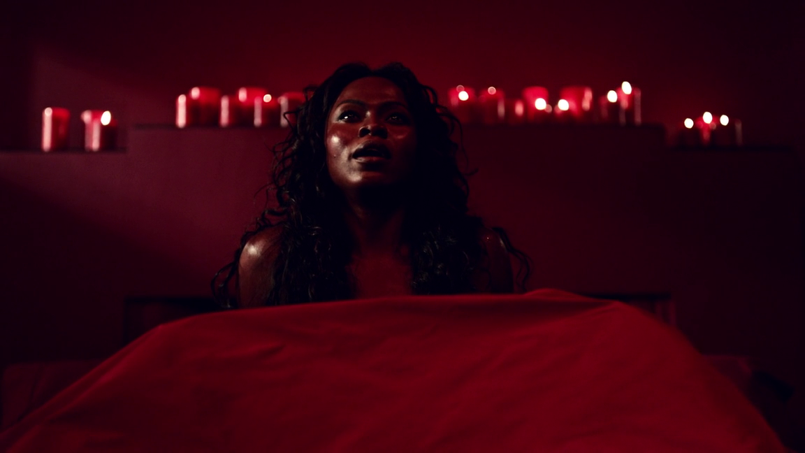 Кадр из сериала "американские боги", сезон 1, эпизод 2.