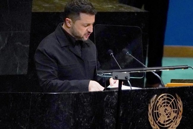    На Генассамблее ООН Зеленский сообщил о мощном производстве дронов в Украине, но попался на лжи о ракетах.