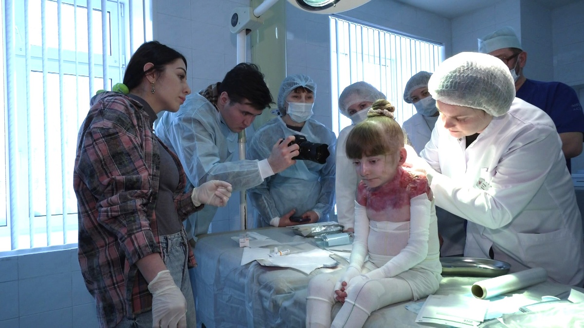    Югорские врачи переняли опыт лечения «детей-бабочек»