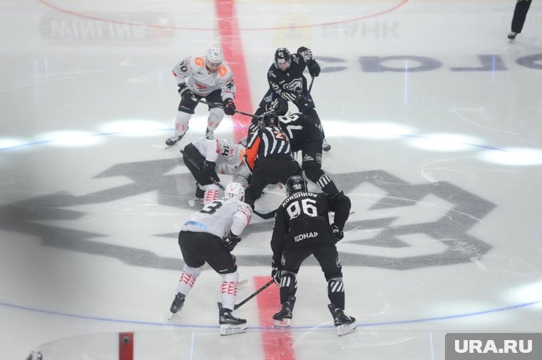    «Трактор» против «Авангарда» Вадим Ахметов © URA.RU