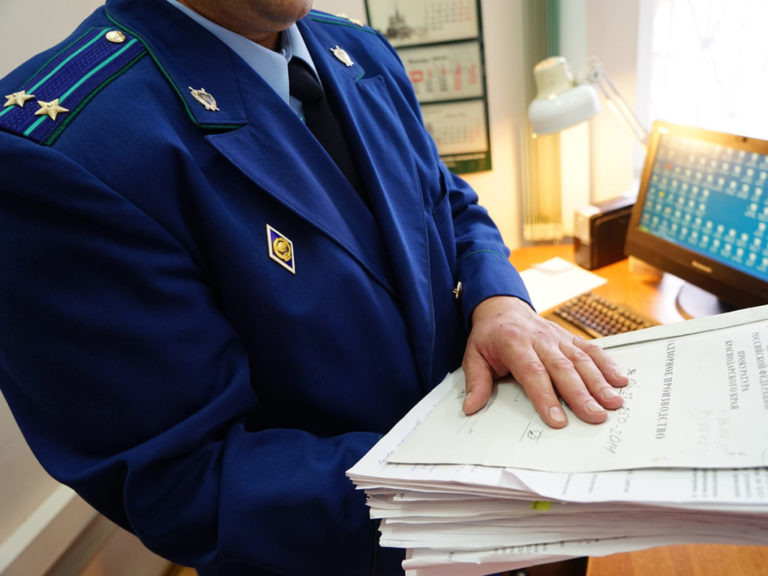    В Новоорском районе пресекли коррупционную схему с автозапчастями Оренбуржье