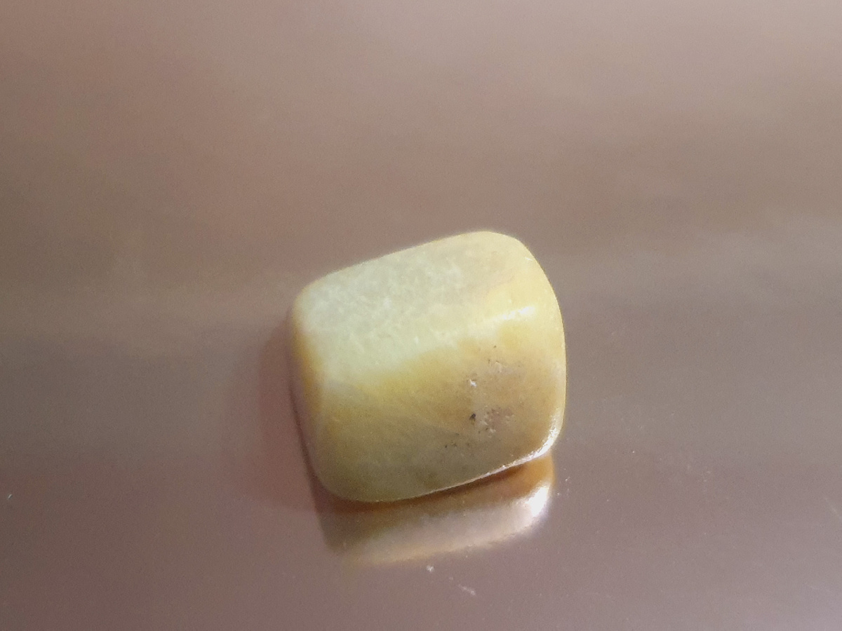 Образец цитрина поделочного качества: природный натуральный светло-лимонный оттенок, Куплен в Москве