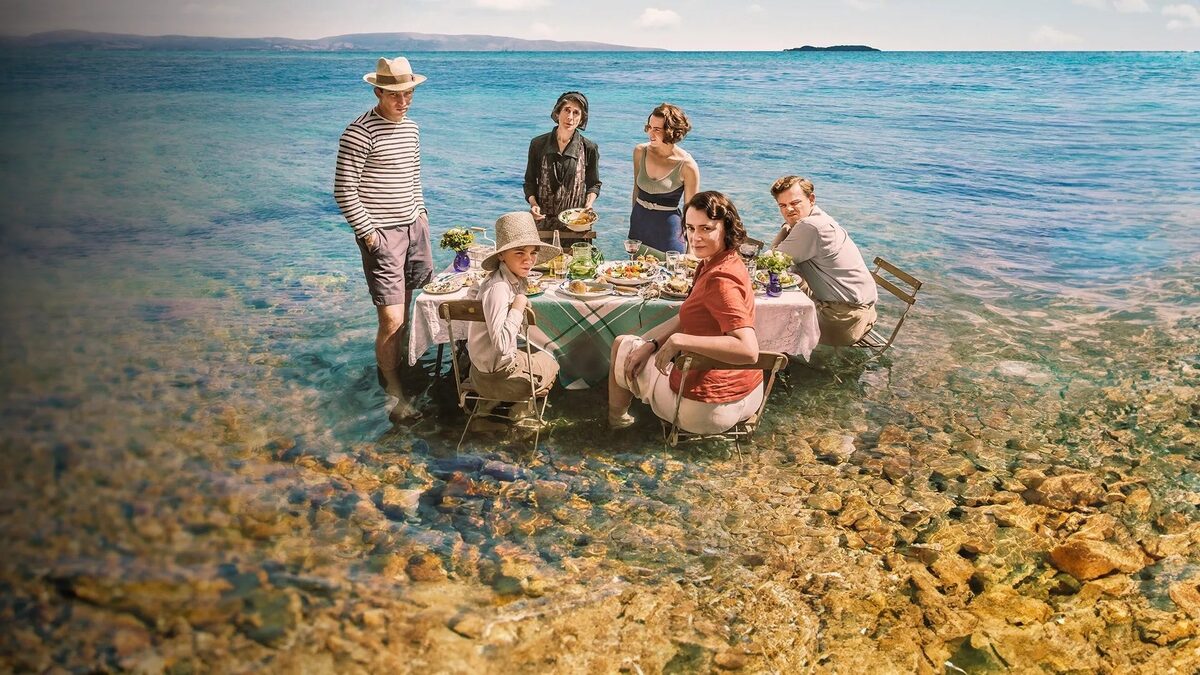 Великобритания, реж. Роджер Голдби… Кинопоиск — 8.4