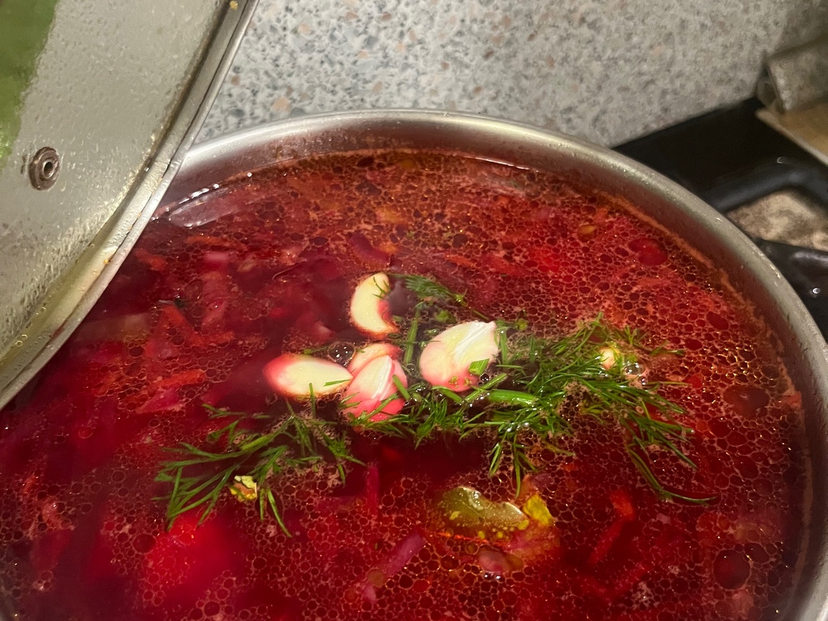    Как сделать борщ по-настоящему красным? Секрет, о котором знают только шеф-повара