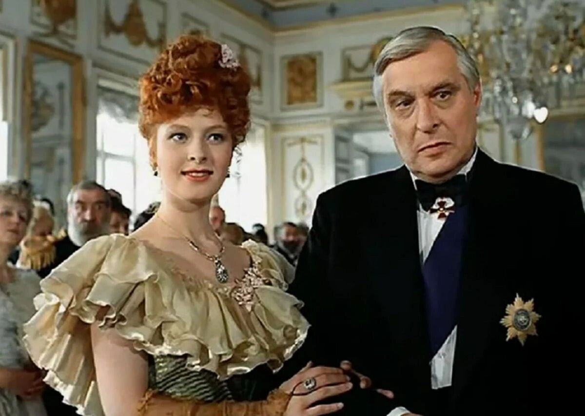 Амалия Гольданская (Людмила Мордвинова) и Олег Басилашвили в фильме "Сны"