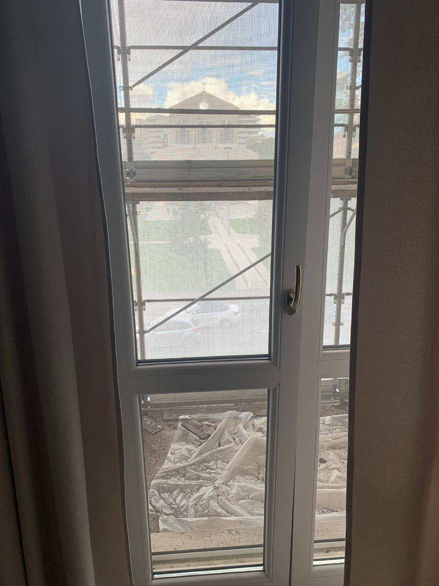 Личный архив. Осторожно за окном сейчас нет балкона)