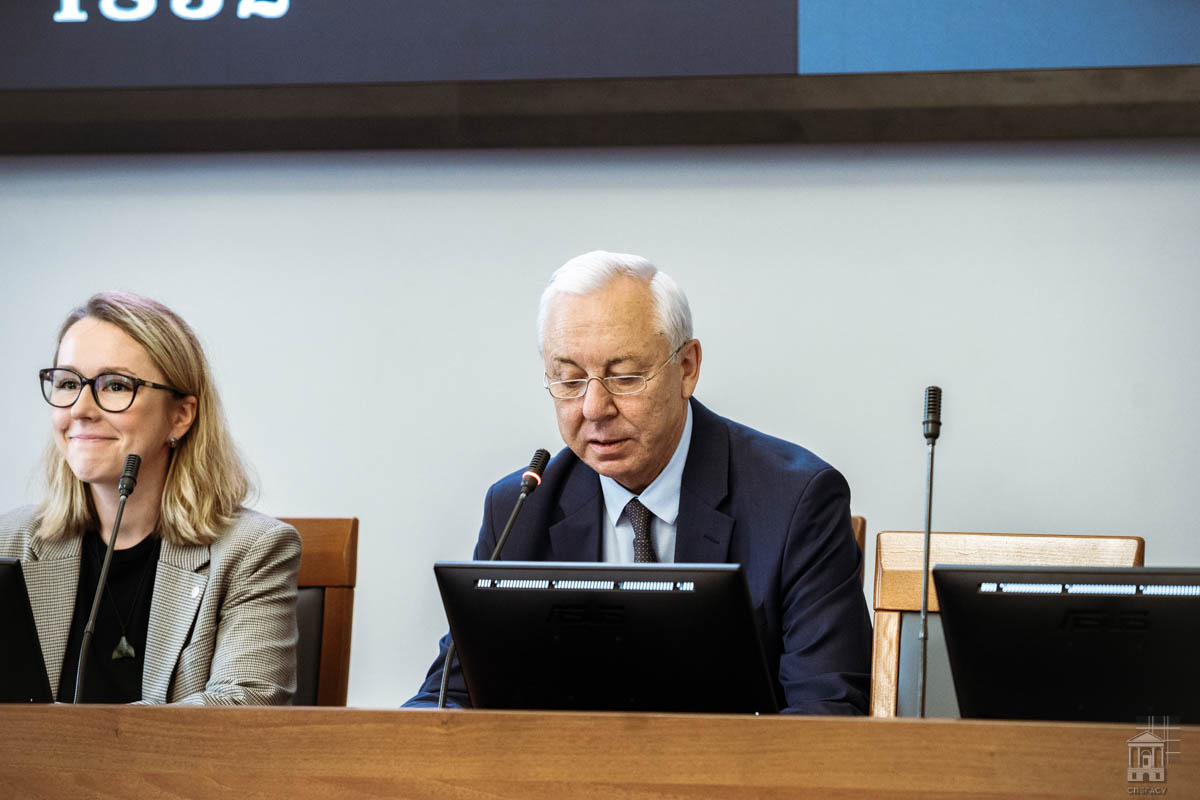 ректор университета Евгений Рыбнов