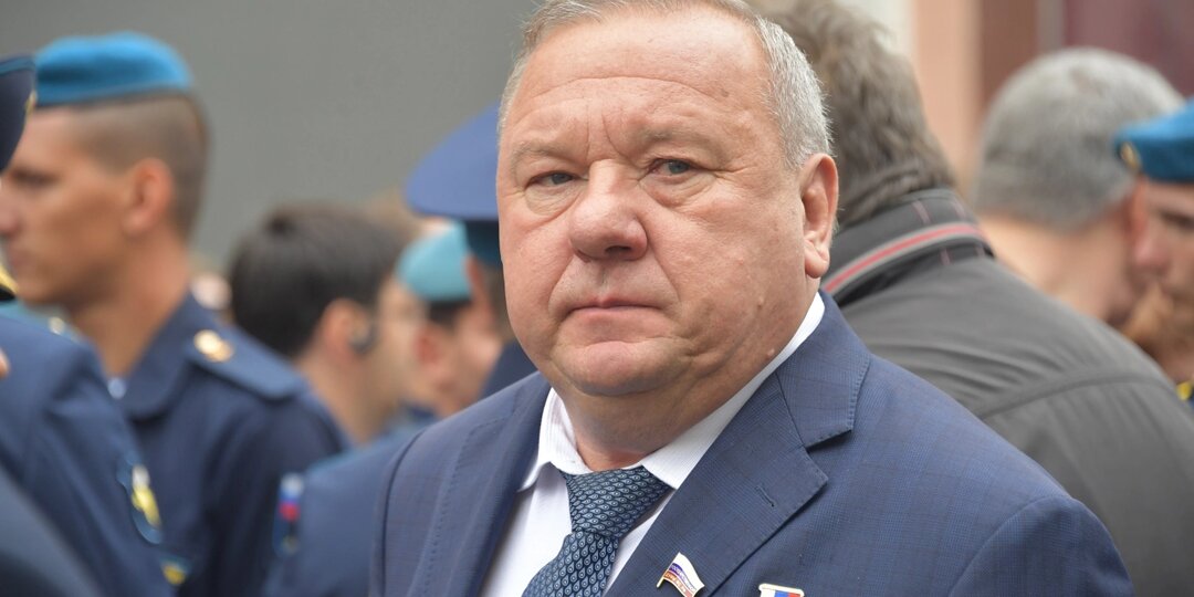 Легендарный генерал Шаманов не стерпел. Русских стирают на Кавказе. "Вы что творите?"