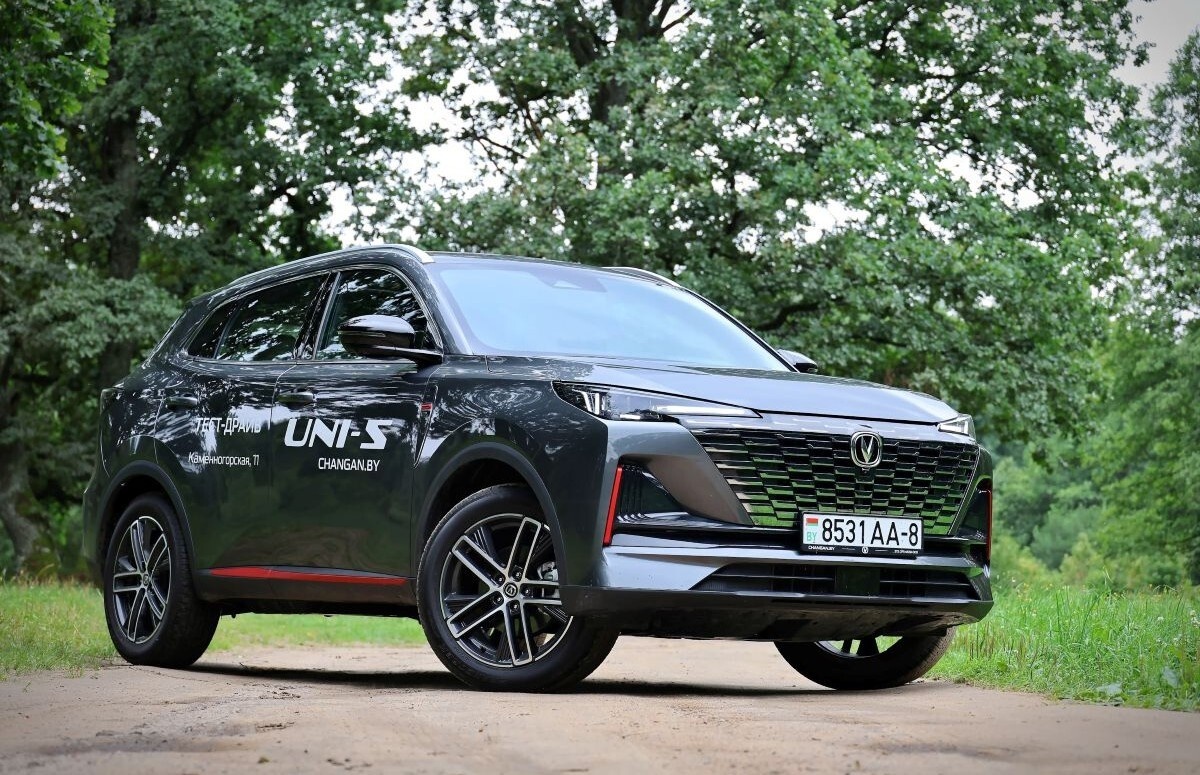  
Редакция av.by провела тест-драйв Changan Uni-S. Рассказываем, о каких сильных и слабых сторонах мы узнали во время знакомства с новинкой.