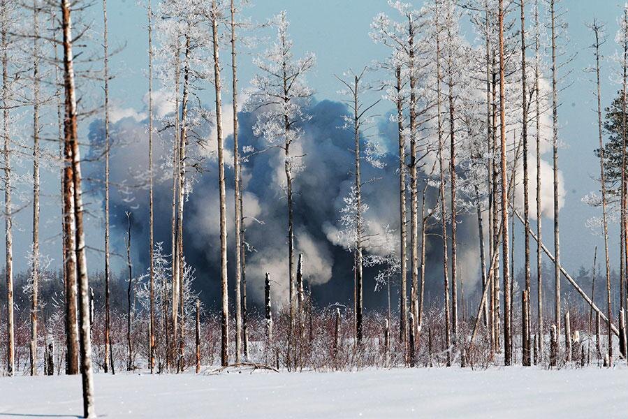 Алексей Даничев / РИА Новости📷Подрыв отслужившей срок фугасной авиационной штурмовой бомбы ФАБ-500Ш на авиационном полигоне «Туганы» в Ленинрадской области, 2011 год
