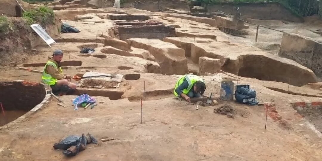 На Дону поисковики обнаружили табличку с именами танкистов, найденных ранее