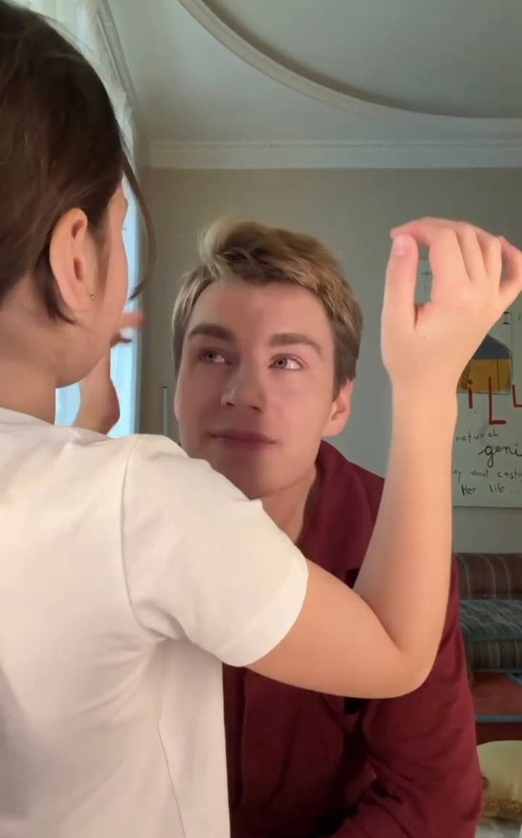 Листайте вправо, чтобы увидеть больше изображений