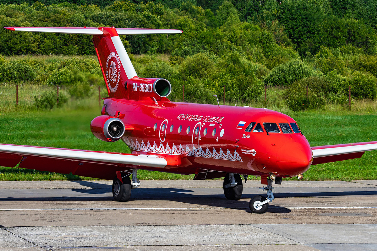 Як-40К (RA-88300)
