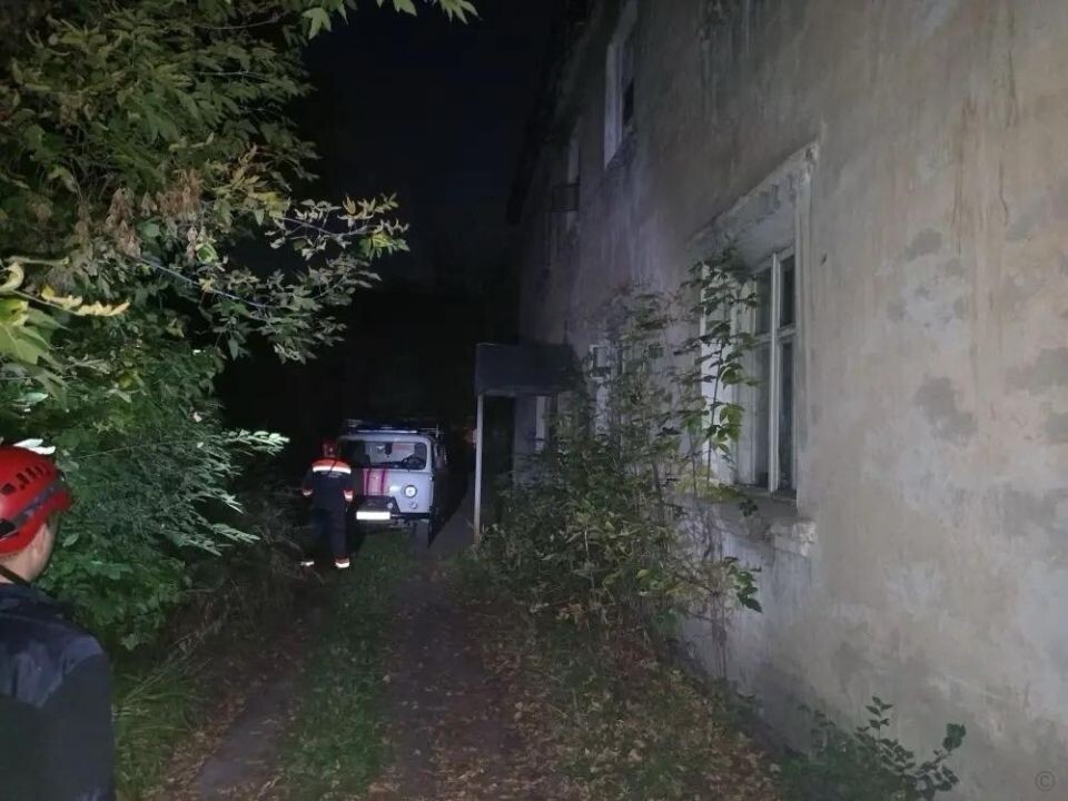    Аварийный дом по ул. Ярных, 40. Источник: barnaul.org