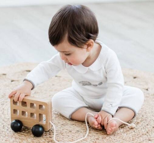 Мальчик и машина (сказка про ИИ )