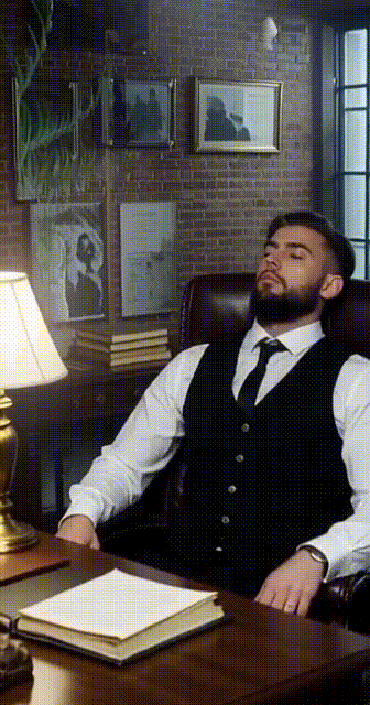 Полумрак кабинета встретил её тяжёлой атмосферой. Вадим сидел за столом, навалившись на спинку кресла, его плечи были напряжены, а челюсти сжаты.