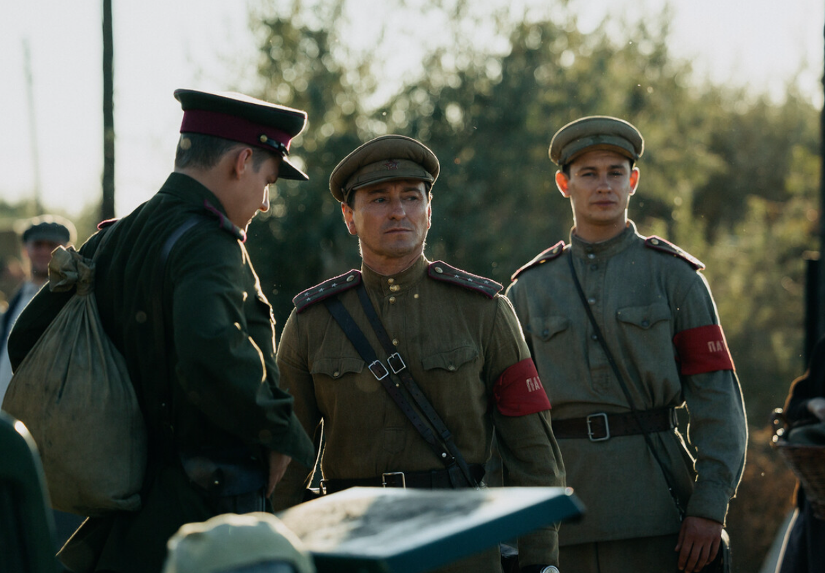 Актер Сергей Безруков. Кадр из фильма «Август»