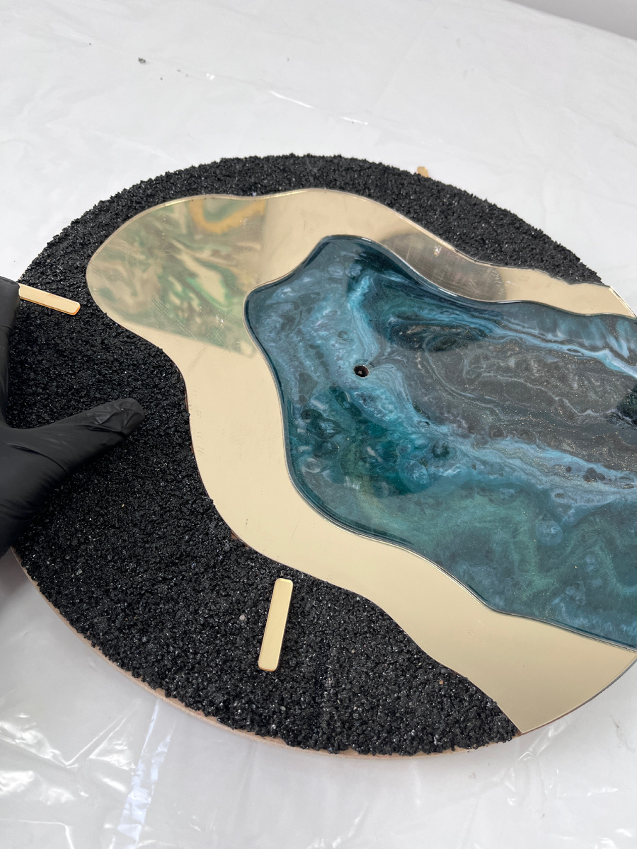 Будущие часы с разной текстурой 