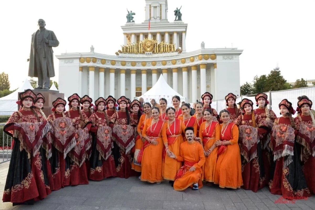    На фестиваль съехались молодые актеры и преподаватели из восьми стран.