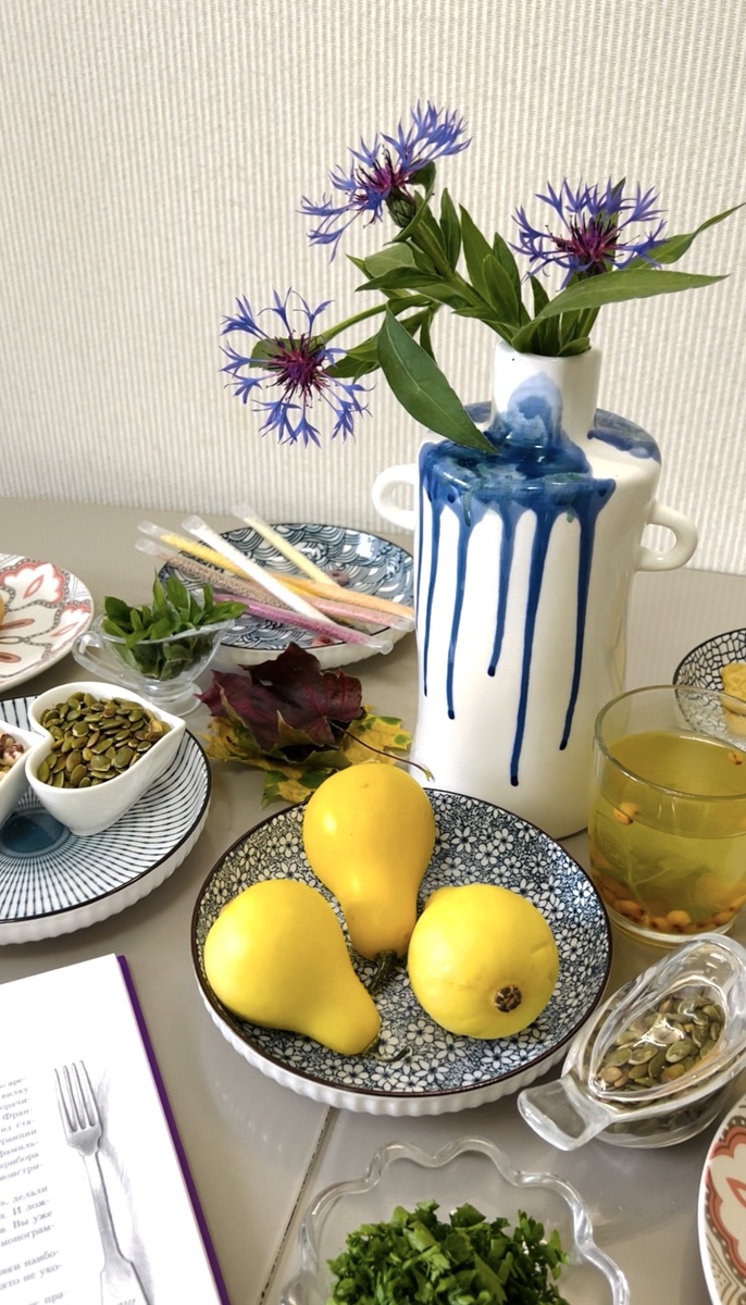 Моя любимая ваза с ушками)