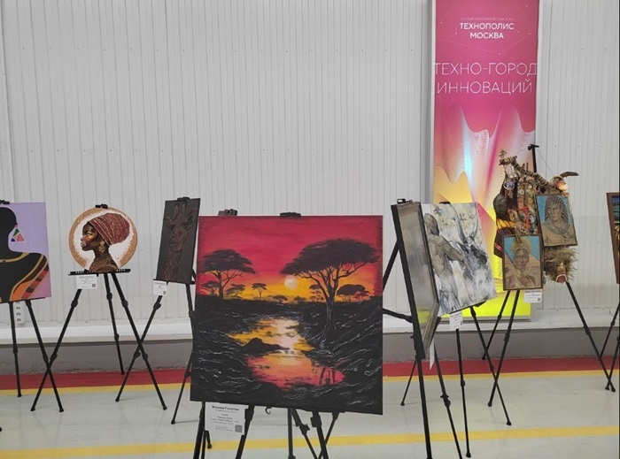 Работа Марины Петровой «Начало пути». Фото Ксении Онуфриевич