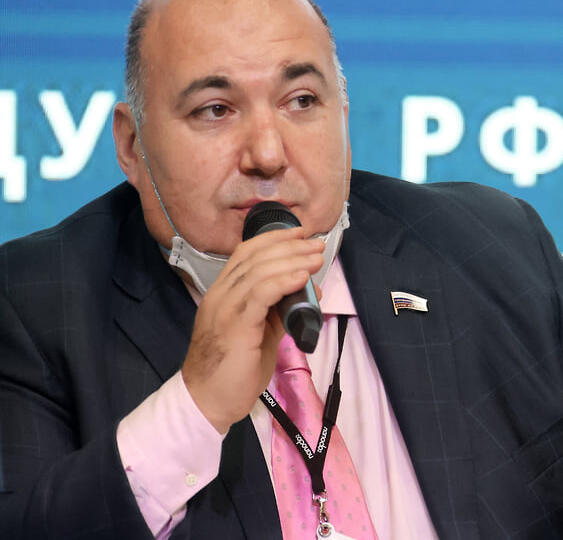 Экс-депутат ЛДПР, предлагавший смертную казнь насильникам, объявлен в федеральный розыск по обвинению в изнасиловании