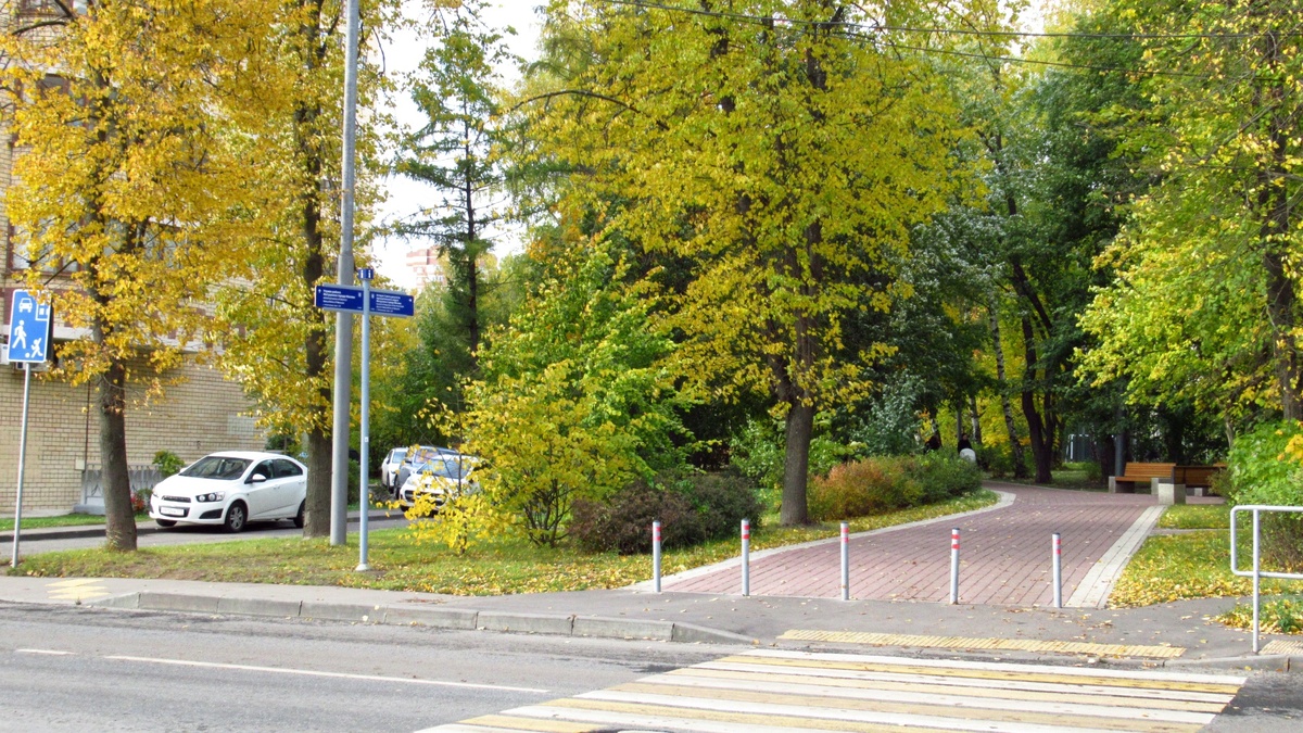 Листайте -->