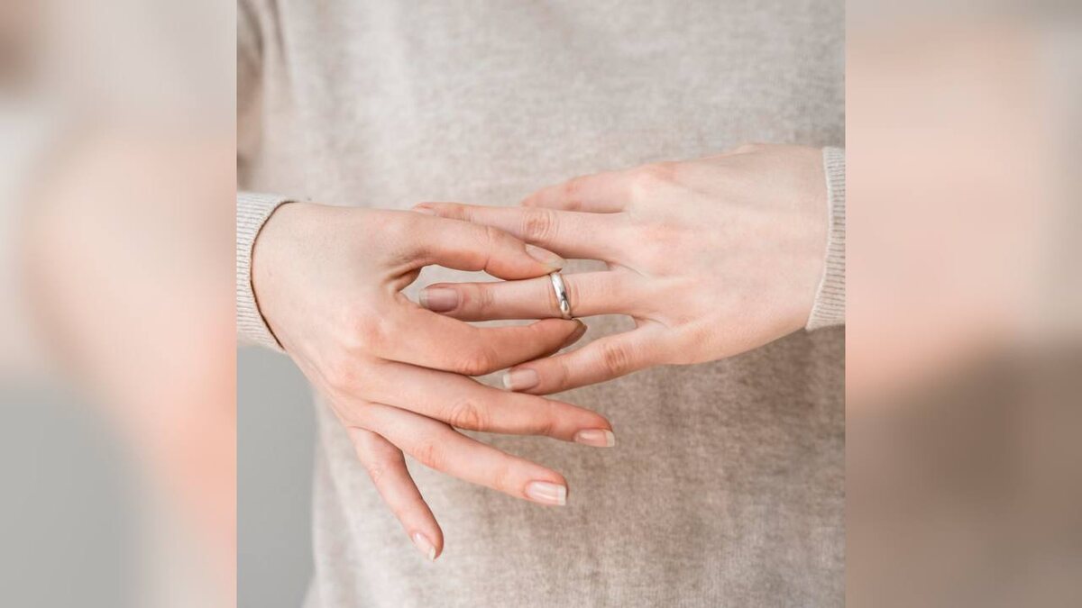    Курянка украла кольцо у жительницы Октябрьского района