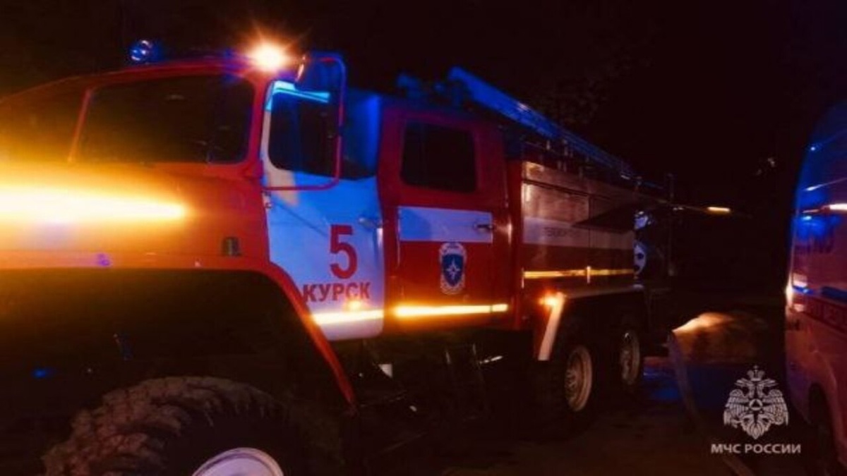    В Курске потушили открытое горение на площади 500 кв. метров