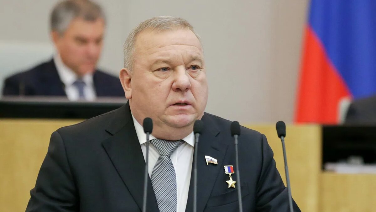   Пресс-служба Государственной Думы России- Архивное фото. Владимир Шаманов