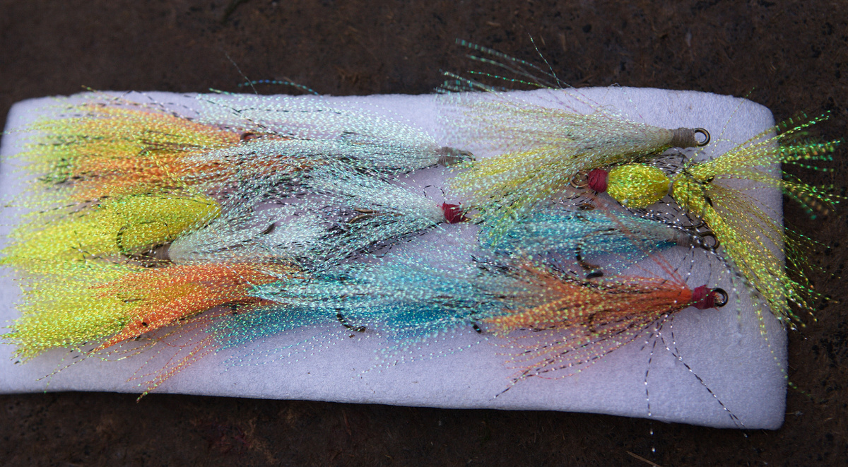  Яркие синтетические цвета всегда привлекают щуку, уверен, что ее первая поклевка всегда основана на интересе – съедобно или нет.